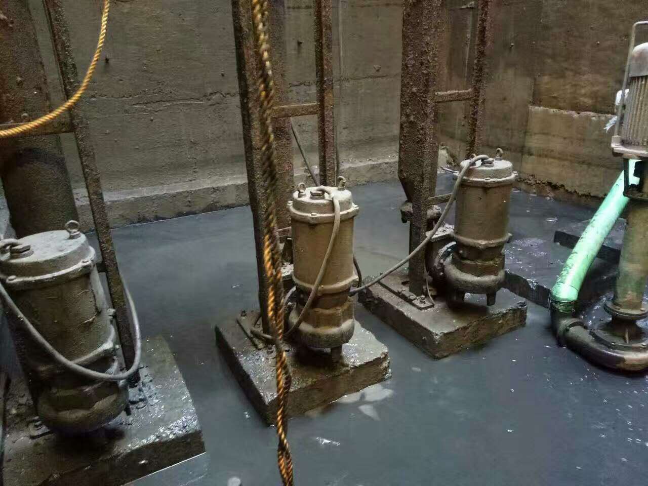 鹿邑污水池清理